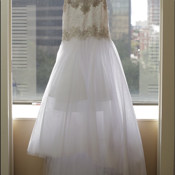 Christian Louboutin - Picture 4 of 4